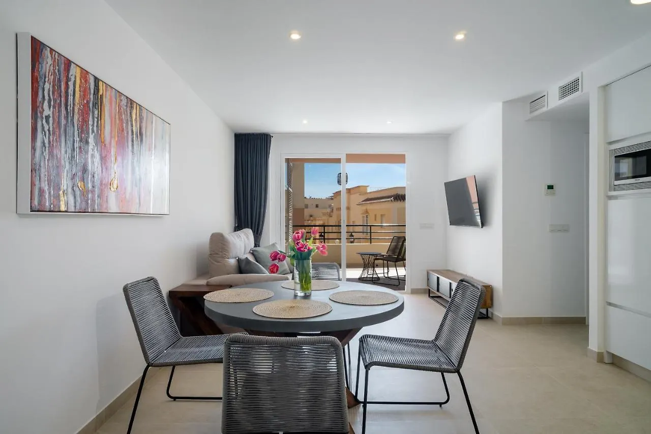 Solymar Sun & Beach Deluxe Apartments 네르하