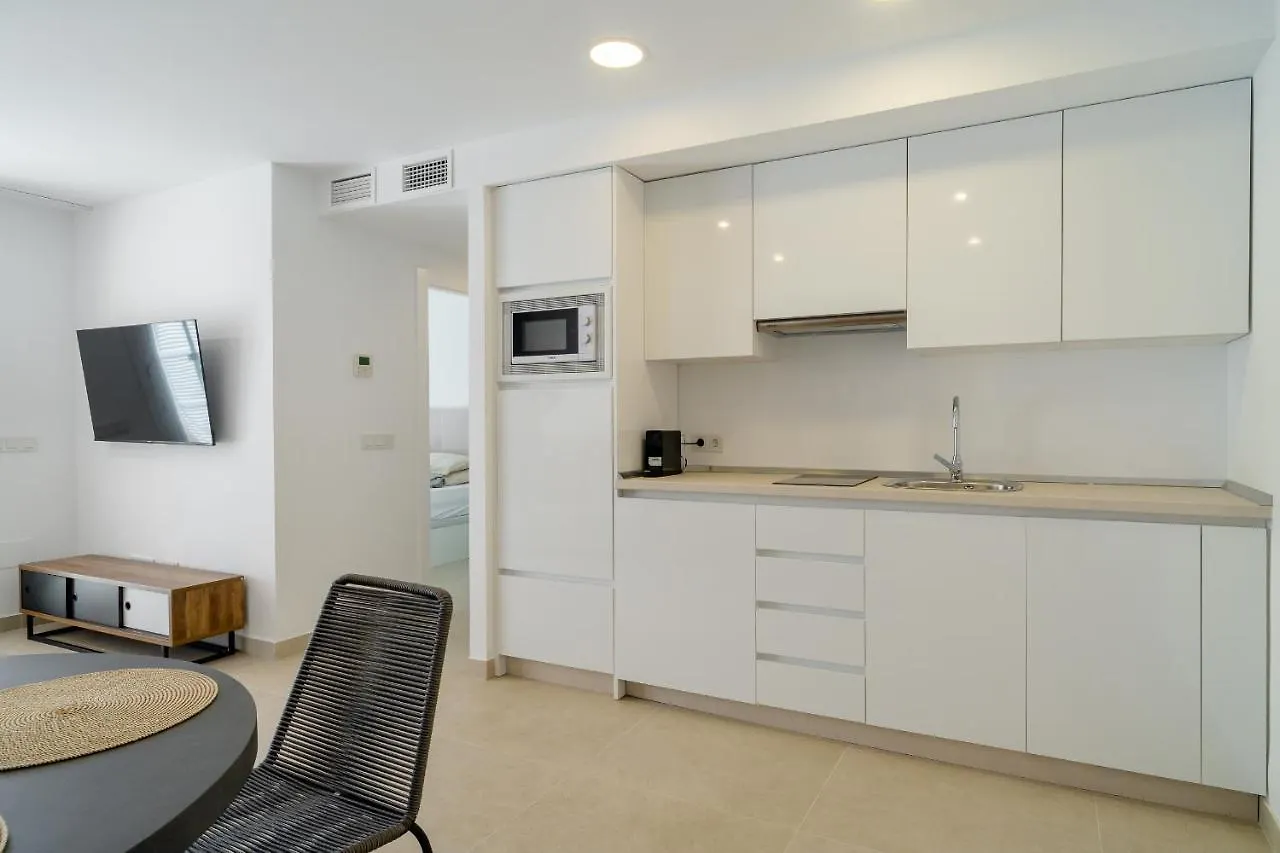 Solymar Sun & Beach Deluxe Apartments 네르하 스페인